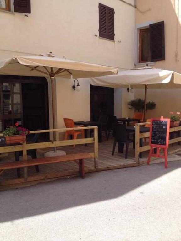 Il Gatto E La Volpe Hotell Gambassi Terme Rum bild